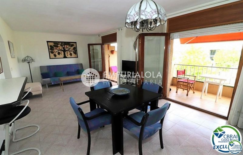 Foto edee42d9-229e-4bb8-a477-8e5f93b25a18. Apartament a calle p tipic/fages de climent a Moxó - Sant Mori Empuriabrava