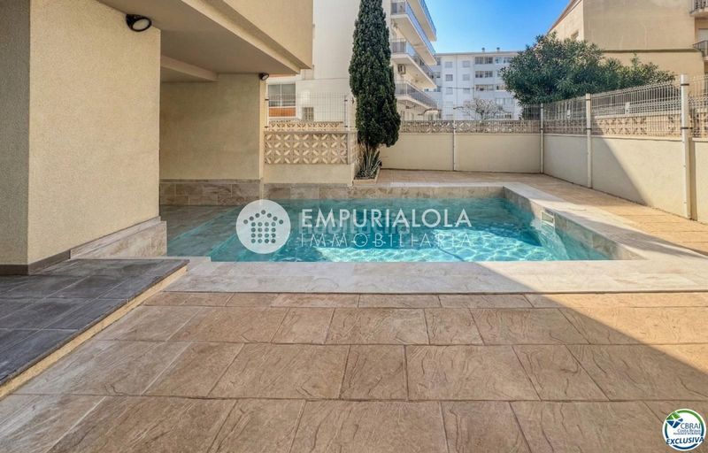 Foto 57599b88-ec59-4b3c-80a5-755f86cdcf5e. Apartament a carrer punta llevant a Santa Margarida Roses