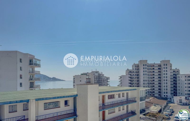 Foto c1775766-f7e2-41a2-bd25-fa4ac532cbfe. Apartament a carrer punta llevant a Santa Margarida Roses