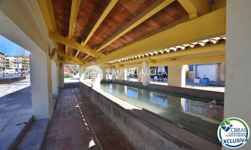 Foto 5e6d9008-161d-4a17-b7a8-91aa4623275b. Apartament a calle gravina a Centre Roses