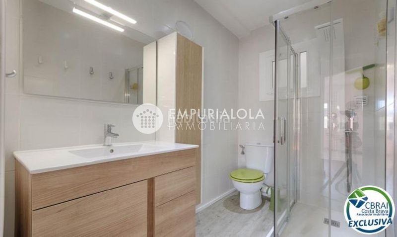 Foto 61dcdc19-fc62-41c3-b4e0-09187973888e. Apartament a calle gravina a Centre Roses
