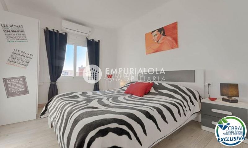 Foto 6eda4c60-0657-4790-b688-b6c8a85bdd72. Apartament a calle gravina a Centre Roses