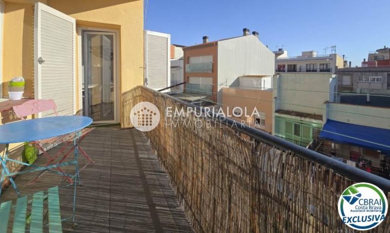 Foto f37c552b-1bee-4ef4-8354-3f05ac6caf6e. Apartament a calle gravina a Centre Roses