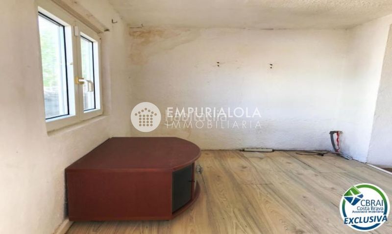 Foto 24a6c21e-baf8-45f0-93da-867939688c5f. Xalet a calle puigmal d a Puigmal - Mas Nou Empuriabrava