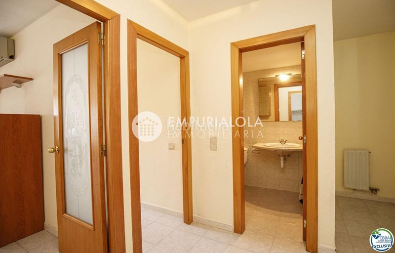 Foto 38affad8-251a-4c63-bcd8-2ec8db6a1921. Apartament a calle sant pau a Creu de la Mà Figueres