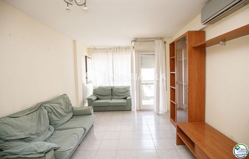 Foto 3f0336e7-d1b4-4337-99a2-1ae03f1e8d2a. Apartament a calle sant pau a Creu de la Mà Figueres