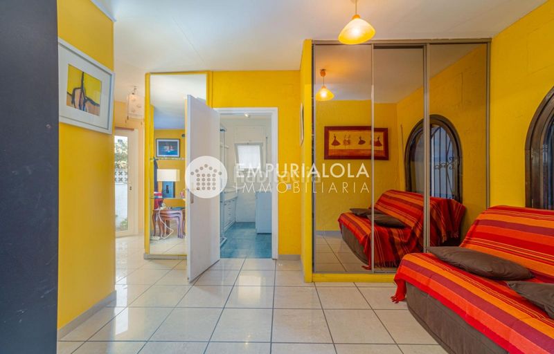 Foto 990751aa-4436-4720-beac-9720816d2f3d. Xalet a calle del cap gros a Santa Margarida Roses
