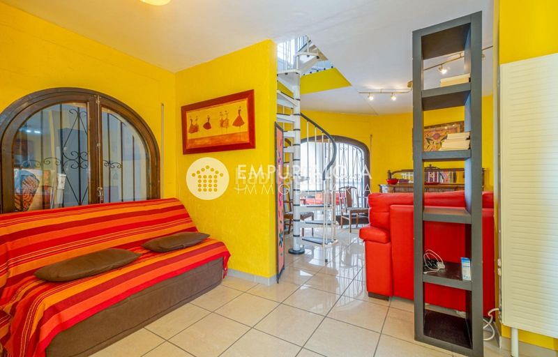 Foto c968de63-8a5d-4d3b-b4c2-7fb3e13be1ee. Xalet a calle del cap gros a Santa Margarida Roses