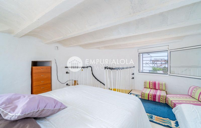 Foto ce016a4a-2f70-4d71-aba4-afe3e7c719d3. Xalet a calle del cap gros a Santa Margarida Roses