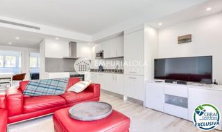 Apartament a Calle raval dels grecs. Oportunidad en roses centro piso del 2020 con garaje opcional