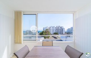 Appartement à Calle pedro calderon de la barca. Apartamento en perfecto estado con un dormitorio y vistas al mar