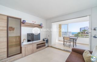 Apartamento en Calle pedro calderon de la barca. Apartamento en perfecto estado con un dormitorio y vistas al mar