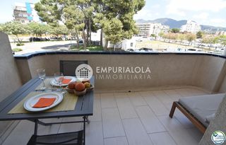 Studio à Avenida del port joan. Encantador estudio con terraza en santa margarita, roses