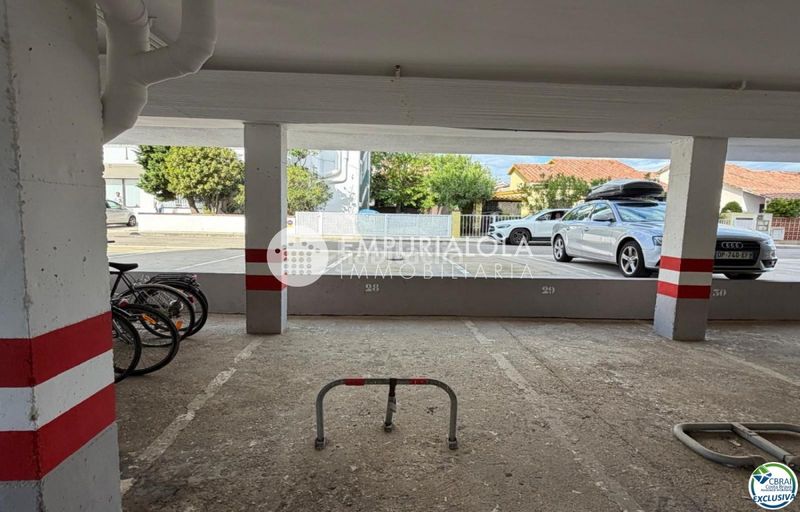 Foto 2ea5e080-ab1a-494d-85e7-8d07694c00ef. Aparcament cotxe a carrer punta prima a Santa Margarida Roses
