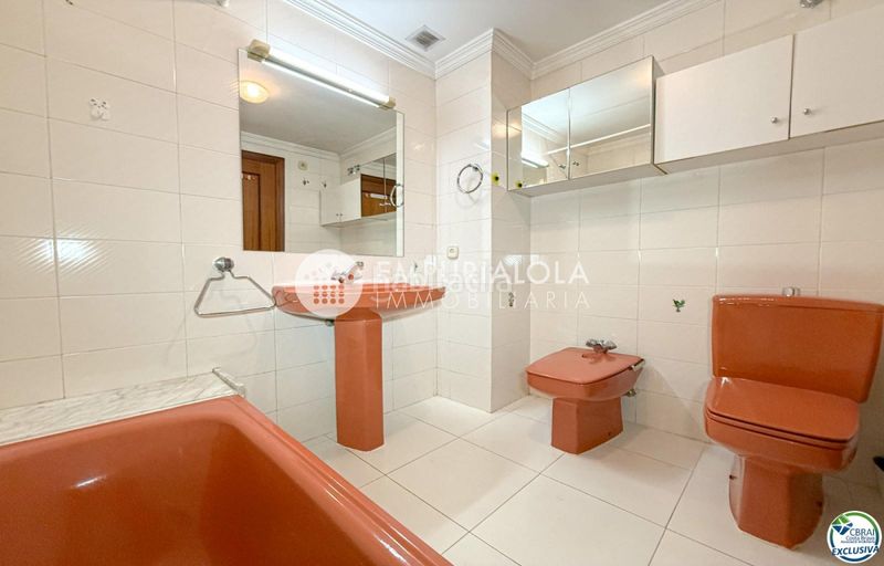 Foto 0eb5f7f4-8f90-448b-aa91-304c01414a45. Apartament a carrer esperanza a Centre Figueres