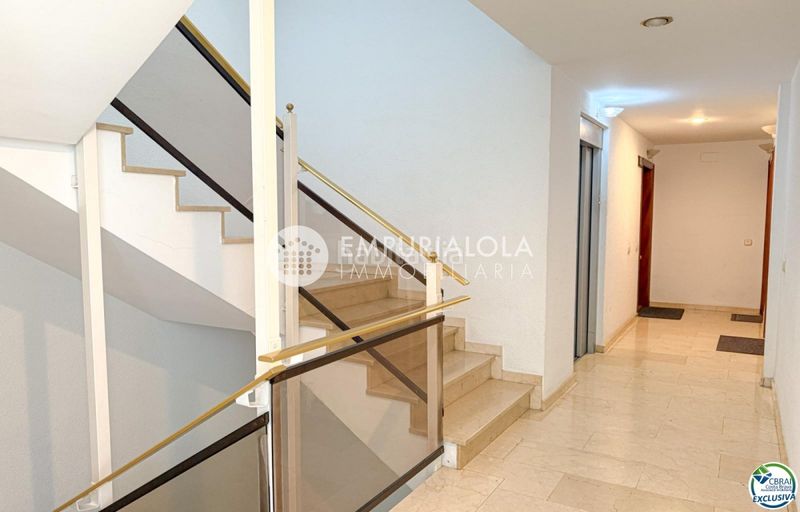 Foto 69840517-9f88-4c8b-929e-3dab6f8d4535. Apartament a carrer esperanza a Centre Figueres