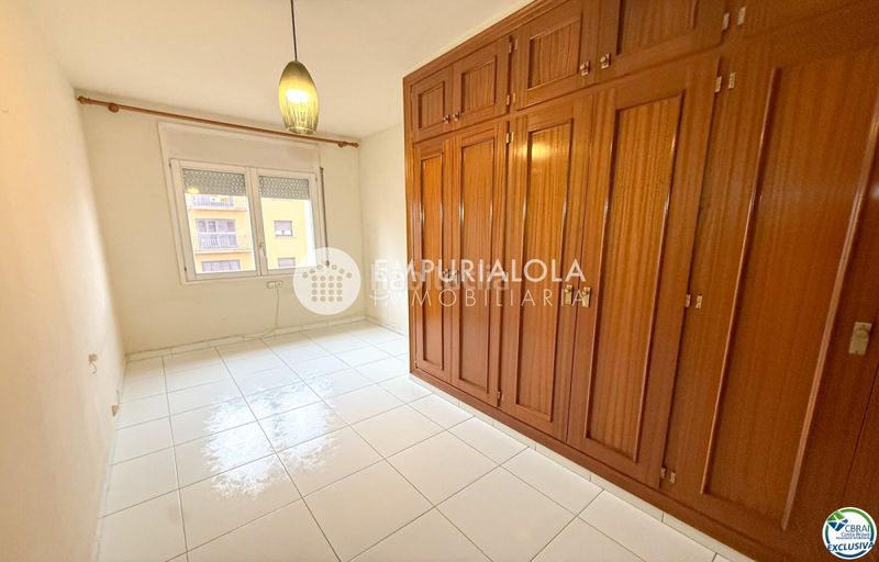 Foto 8d361707-3cca-4991-8663-b4f3e5e754e7. Apartament a carrer esperanza a Centre Figueres