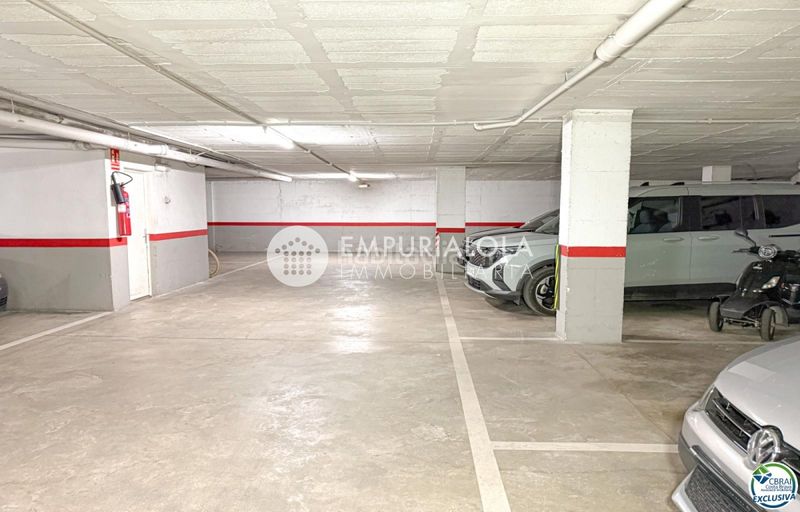 Foto b6199cb5-cf4a-4e0c-9cac-cbfa0190ba01. Apartament a carrer esperanza a Centre Figueres