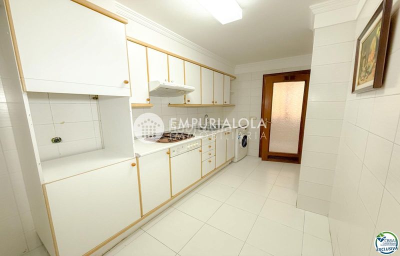 Foto d32b4d0e-28f6-41ba-99e9-ae852c26f395. Apartament a carrer esperanza a Centre Figueres