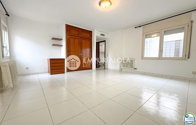 Foto d89eec82-f524-427a-ae49-adebff78631e. Apartament a carrer esperanza a Centre Figueres