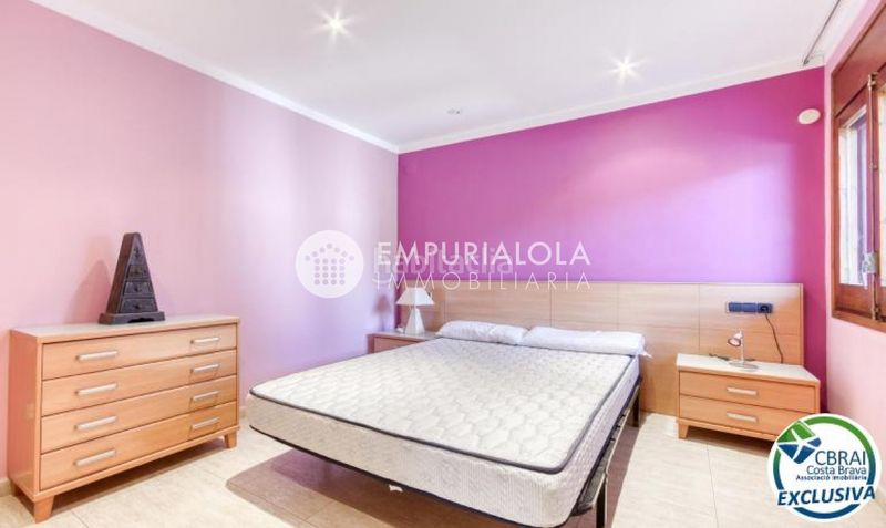 Foto 3d9f43d0-0a52-47f7-bab3-26467c2b184e. Xalet a calle nuria a La Vila Llançà