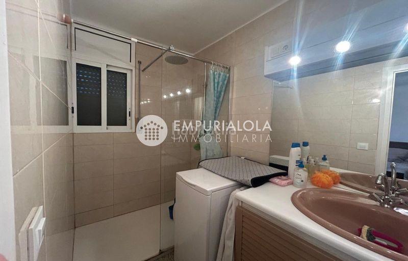 Foto 6042b8e6-47b8-4c4e-b516-7cd7d1d9c5f7. Apartament a avenida de la platja a Santa Margarida Roses