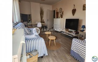 Appartement à Sector moxo. Acogedor apartamento de 85 m con un amplio balcón en pleno centr