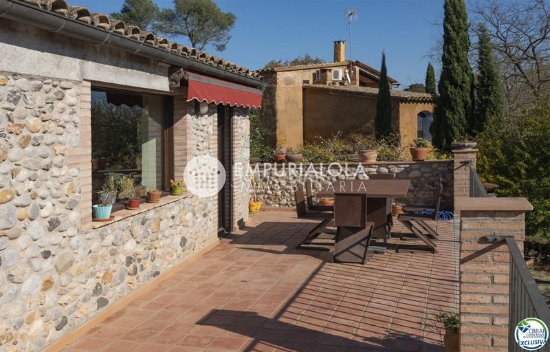 Foto 91d836c9-6318-42d6-a4d1-f2802249e736. Xalet a calle cal barquer a Sant Miquel de Fluvià