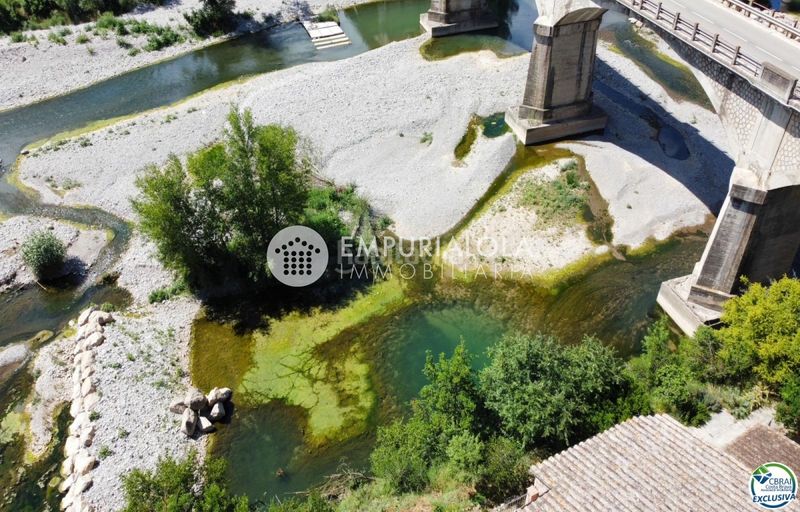 Foto b33355dd-b59c-4e61-8cf3-e32e72558ab7. Xalet a calle cal barquer a Sant Miquel de Fluvià
