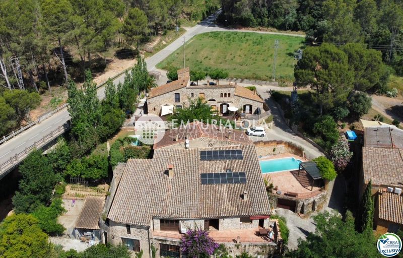 Foto de93d7c7-8bd6-4abf-b8b9-e69429581c74. Xalet a calle cal barquer a Sant Miquel de Fluvià