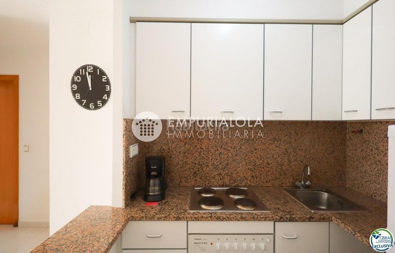 Foto 164d19fa-4075-4825-8323-bf4451e2ca53. Apartament a carrer mestral a El Port Llançà