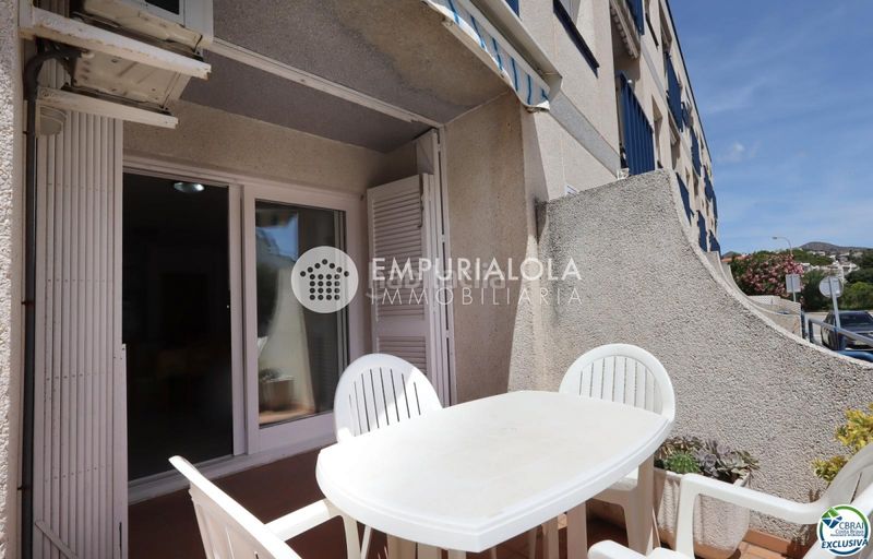 Foto cb22c61d-37dc-485b-aac5-ea87ba0927ed. Apartament a carrer mestral a El Port Llançà