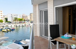 Apartamento en Avenida cap de la gola. Apartamento con vistas al canal, santa margarita, roses