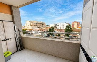 Estudi a Pasaje delta muga. Acogedor estudio en empuriabrava