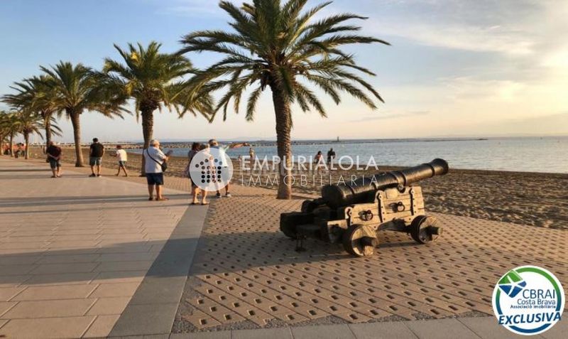 Foto 31b16e19-552b-4b01-8302-7920dabe21a6. Apartament a calle nou a Centre Roses