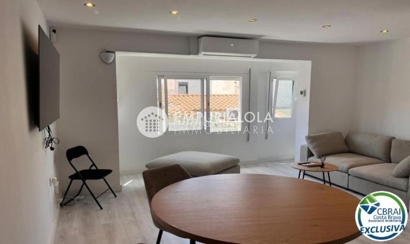Foto dafaa7b8-3315-4de3-ab67-aa2a61bbd8cc. Apartament a calle nou a Centre Roses