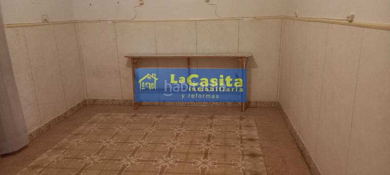 Foto 537b2829-8a83-45e2-98aa-5c64a47e2a58. Casa con riscaldamento parcheggio in Granátula de Calatrava