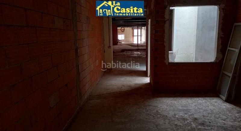 Foto 1d08e3d6-478f-4170-ae4a-95a3f4096c67. Local comercial a Almagro