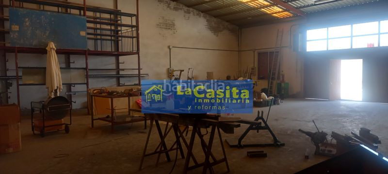 Foto 692302e3-7dae-434e-9544-0a2a546c3059. Nau industrial a Almagro