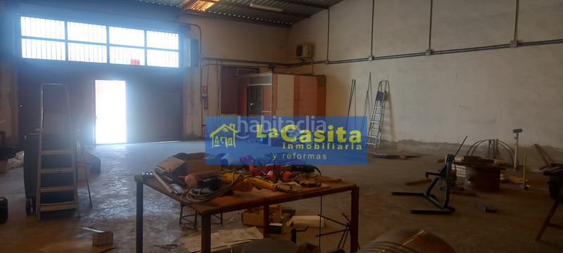 Foto 88606b0f-4ea1-4e78-b55e-37c8a382a7cb. Nau industrial a Almagro