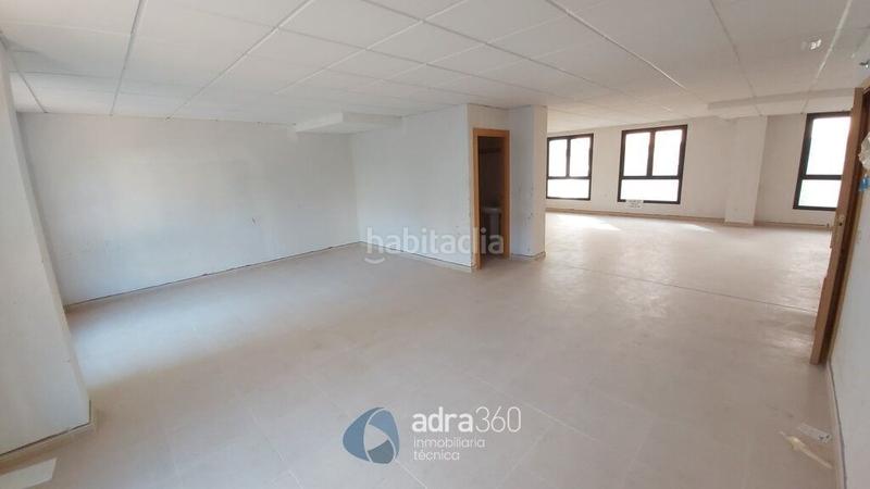 Foto 3a210e68-b056-475f-a409-f2386f53fc7b. Alquiler oficina  en alquiler acondicionada en zona cascajospiqueras en Logroño