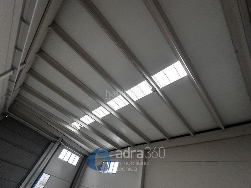 Foto 40b98acd-1778-4263-b271-725eea023138. Miete fabrikhalle in Oyón / Oion