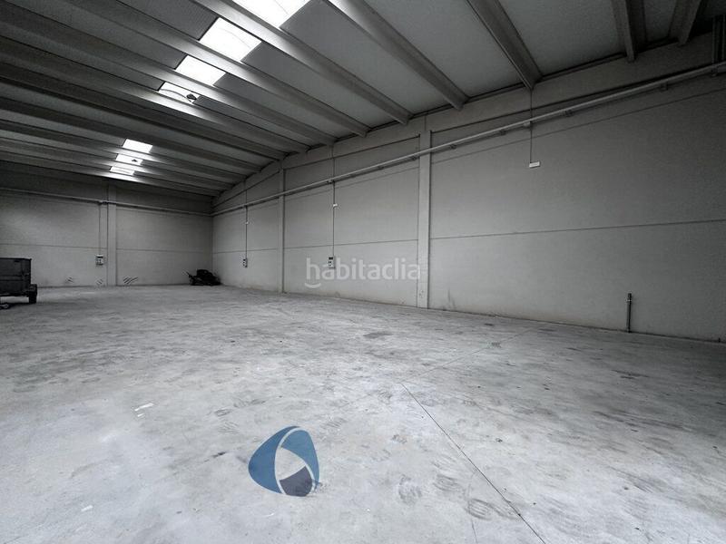 Foto 7c490919-38c5-4917-a1f8-61f2b8db8129. Miete fabrikhalle in Oyón / Oion