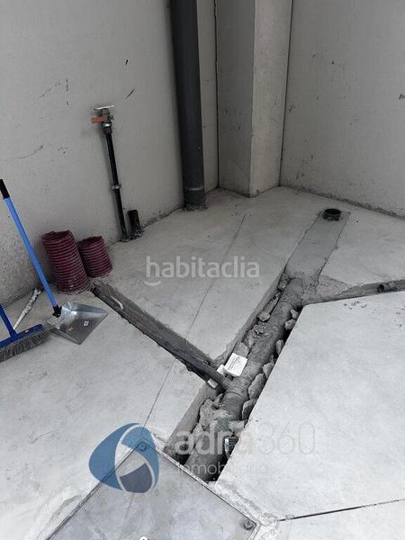 Foto dad094bd-f890-4649-b329-beff53ce7378. Miete fabrikhalle in Oyón / Oion