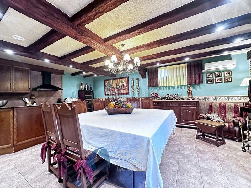 Foto 0ce8bc7b-fb05-4f00-b97d-27ee12e28ed7. Casa con riscaldamento piscina in Lardero