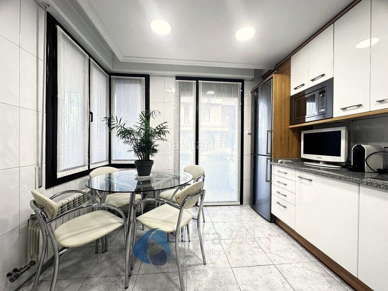 Foto 373ca1fc-f139-43fb-b32b-faabea74ef5b. Casa con riscaldamento piscina in Lardero