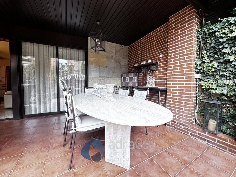 Foto ca69a92e-1314-4391-9c0c-7e67d0a96a74. Casa con riscaldamento piscina in Lardero