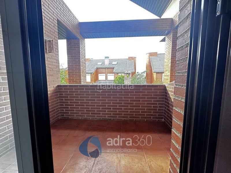 Foto f0912c8f-0b8c-47a7-b517-8824514c2762. Casa con riscaldamento piscina in Lardero