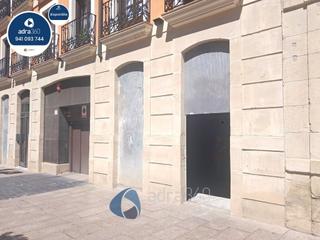 Lloguer Local Comercial  Bretón de los hererros. Se alquila local breton de los herreros