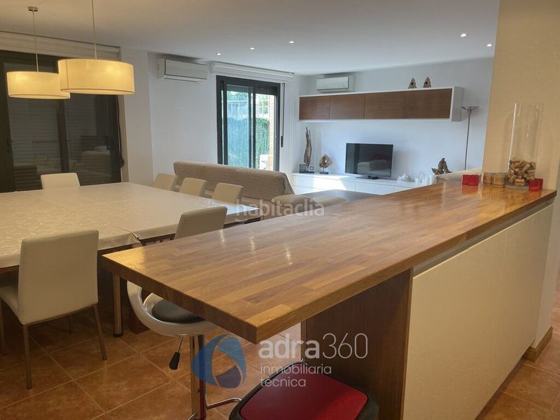 Foto 442243f2-9884-4927-b4d3-e1fc45f75525. Local comercial a Lardero